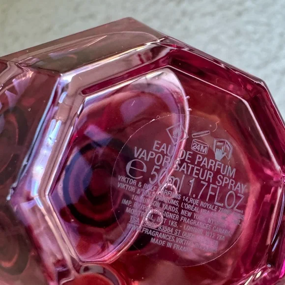 Viktor&Rolf Flowerbomb Pretty Peony Eau De Parfum with Peony & Strawberry - Picture 4 of 4